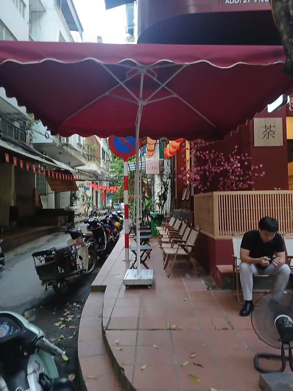 Quy trình tư vấn giao hàng lắp đặt ô dù ngoài trời